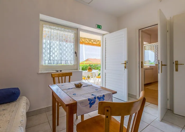 公寓 Hundefreundliches Nur 120 Meter Zum Mit Meerblick Und Parkplatz *